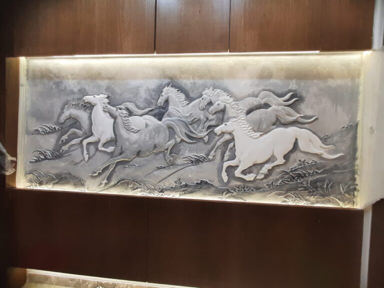 7 horses wall mural